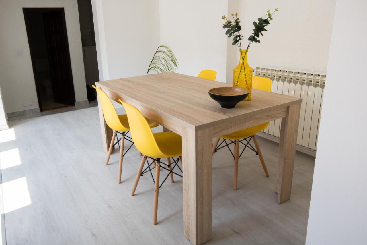 Chic Apartment In The Downtown - The Best Location Szarajevó Kültér fotó