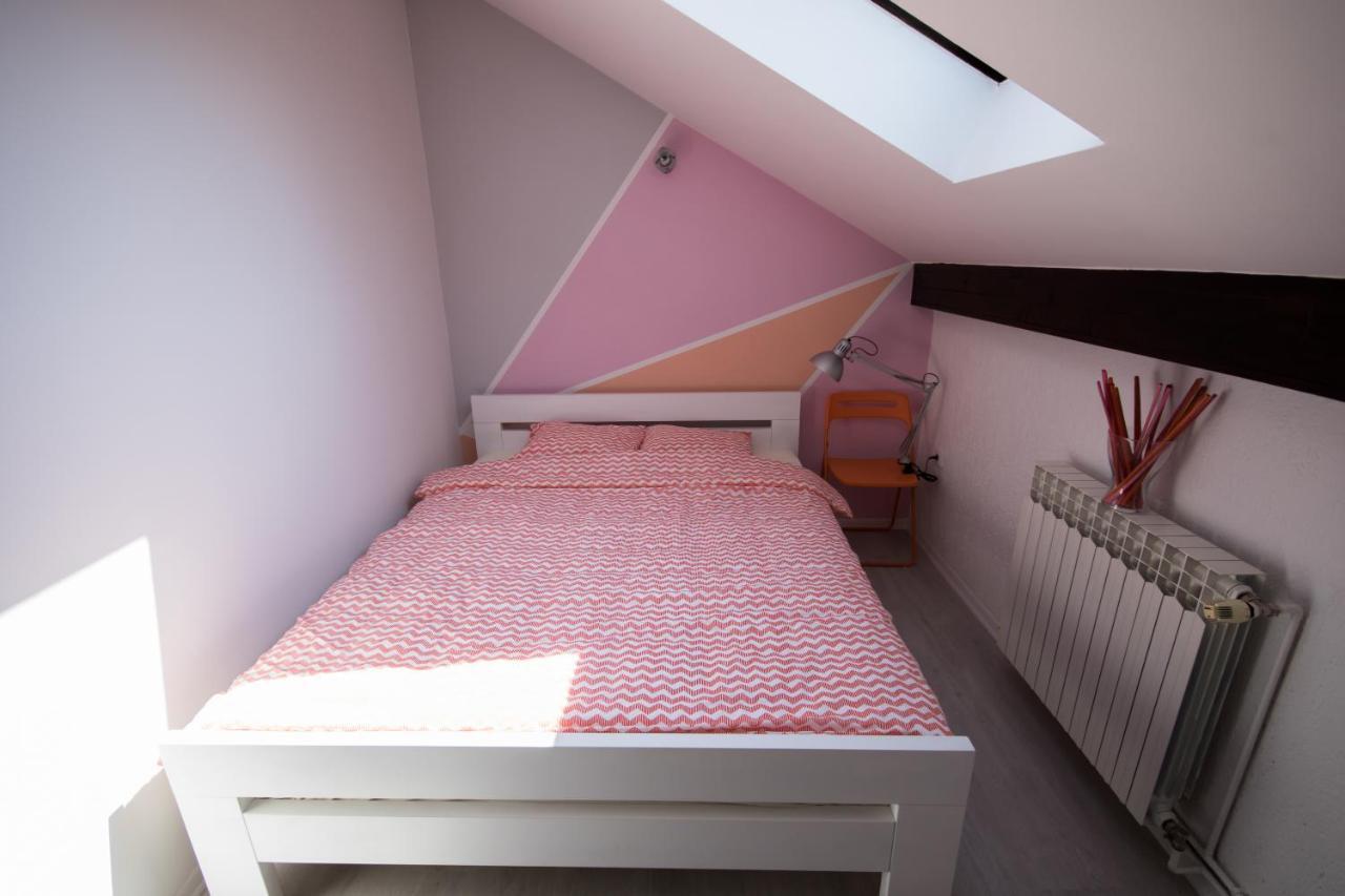 Chic Apartment In The Downtown - The Best Location Szarajevó Kültér fotó